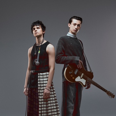 Listen to Обстоятельства, watch music videos, read bio, see tour dates & more!