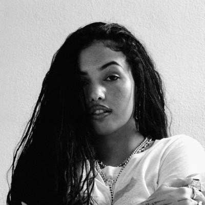 Ascolta Mabel, guarda video musicali, leggi la biografia, vedi le date del tour & altro!