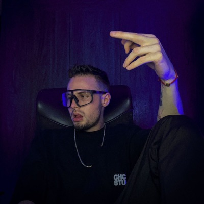 Luister naar undefined, bekijk muziekvideo's, lees de bio, bekijk de tourdata, en meer!
