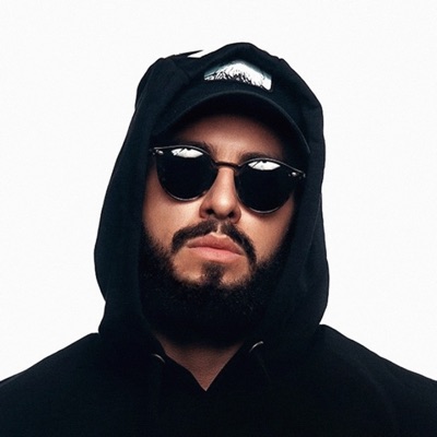 Ouve Capital T, vê vídeos de música, lê a biografia, vê as datas da digressão e muito mais!