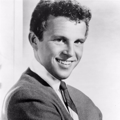 Ouça Bobby Vinton, assista a videoclipes, leia a biografia, veja as datas das turnês e mais!